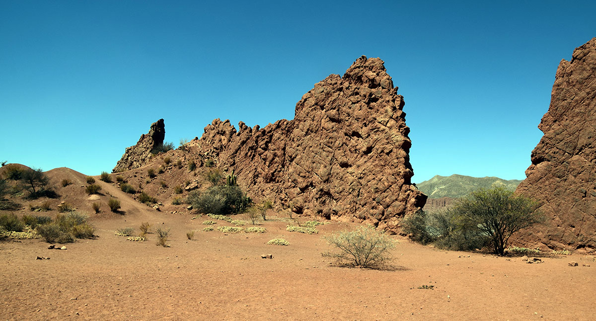 Rotsformatie in canyon del duende bij Tupiza