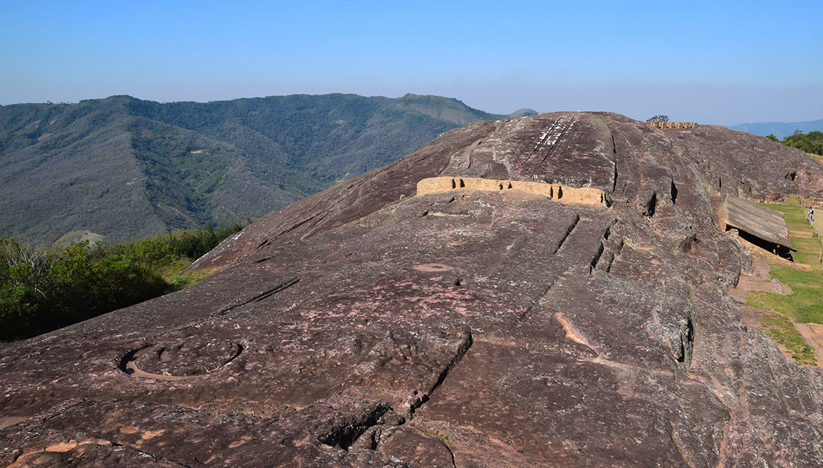 El Fuerte bij Samaipata heeft de grootste door mensen bewerkte rotsplaat ter wereld