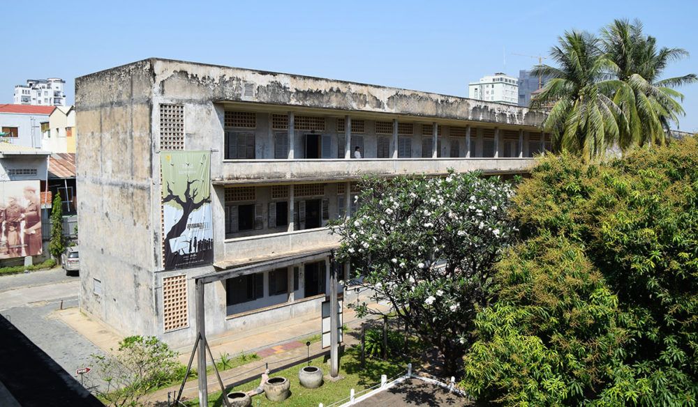 Tuol Sleng gevangenis, voorportaal van de Killing Fields.