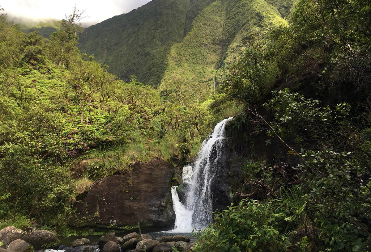 Waterval op Kauai, Hawaii