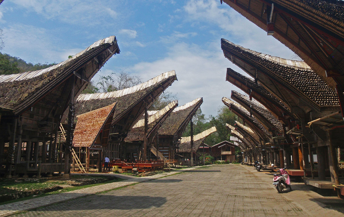 Bijzondere bouwstijl van huizen in Tana Toraja