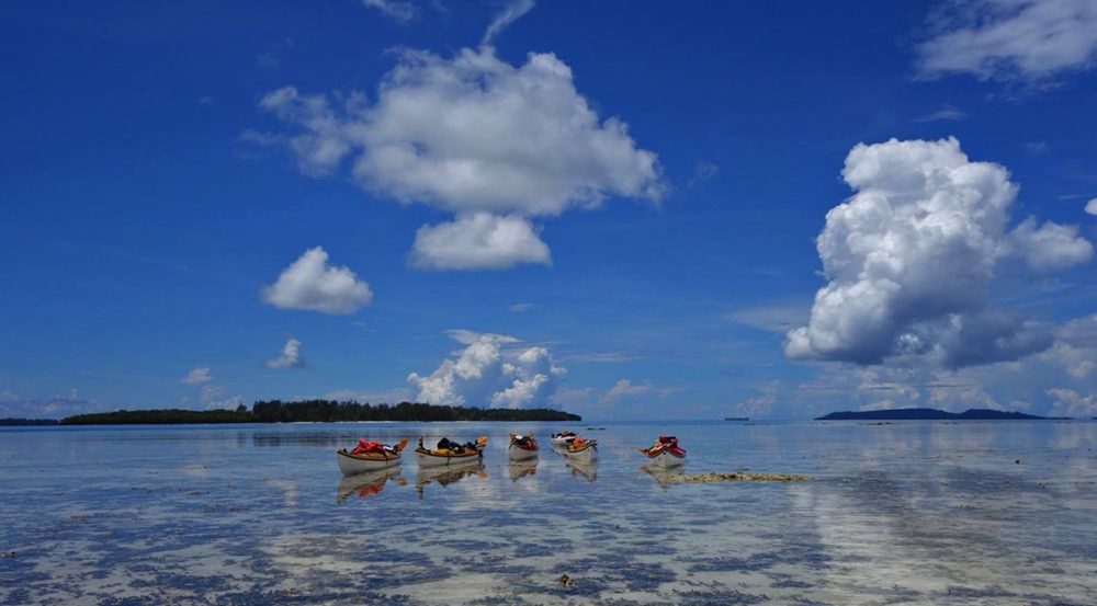 Kajakken op open zee bij Raja Ampat