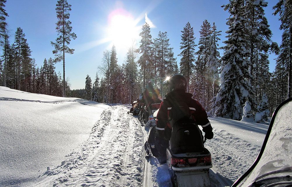 Sneeuwscootersafari in Fins Lapland