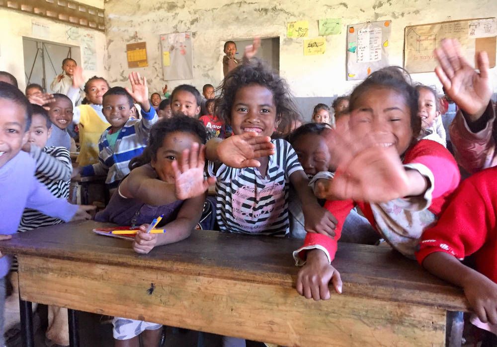 Schoolklasje in Antsirabe, Madagaskar