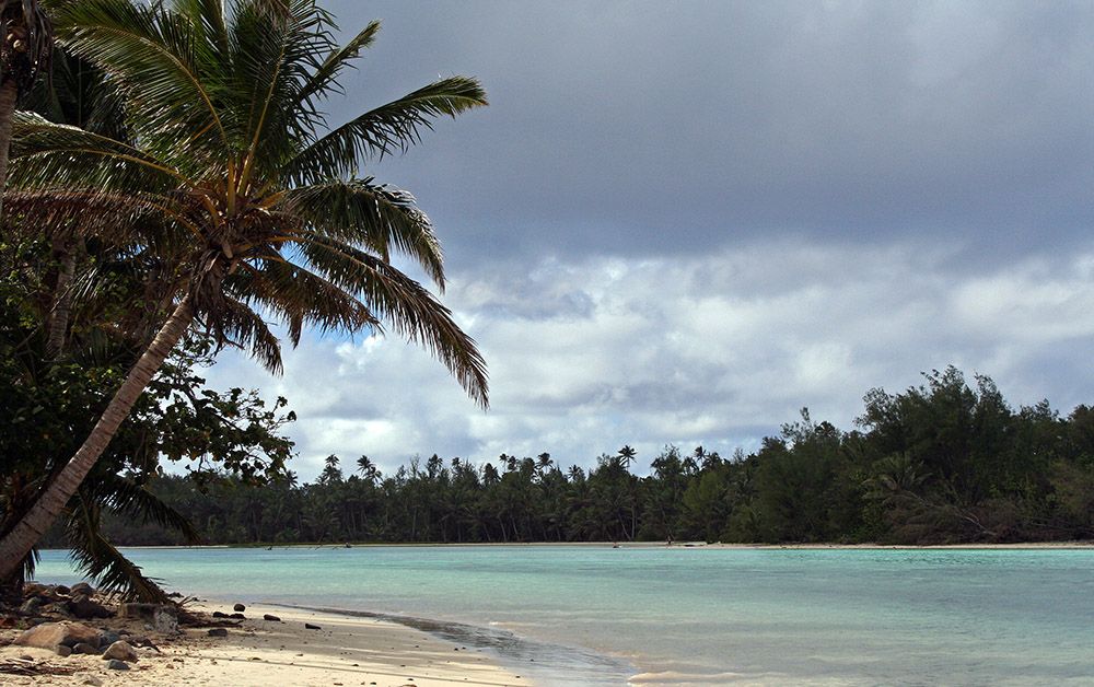 palmenstrand op Rarotonga, Cookeilanden