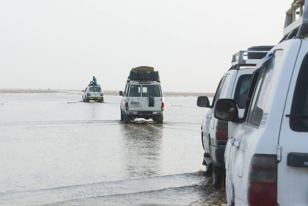 Jeeps bij Danakil, Ethiopië