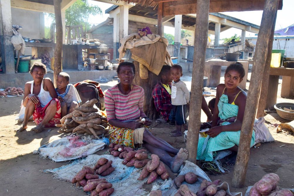 Markt bij Ifaty, Madagaskar