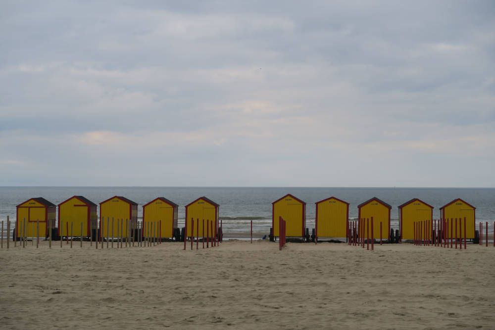 Strandhuisjes aan de kust van België