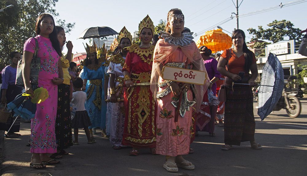 optocht in Mandalay