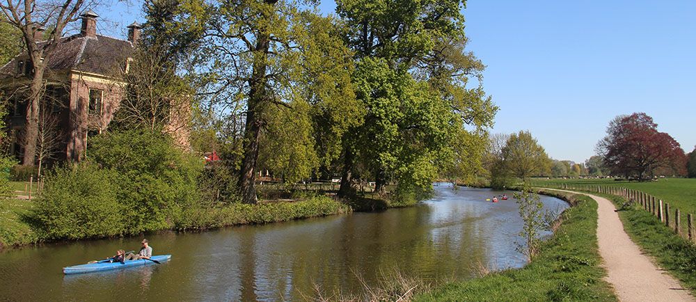 kasteel van Rhijnauwen aan de Kromme Rijn