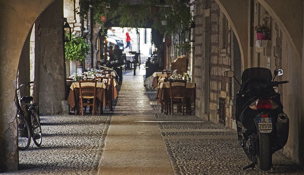 Overdekt terras in Verona, Italië