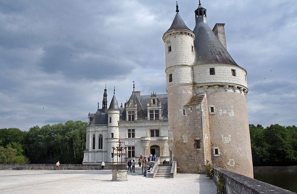 Kasteel direct liggend aan de Loire.