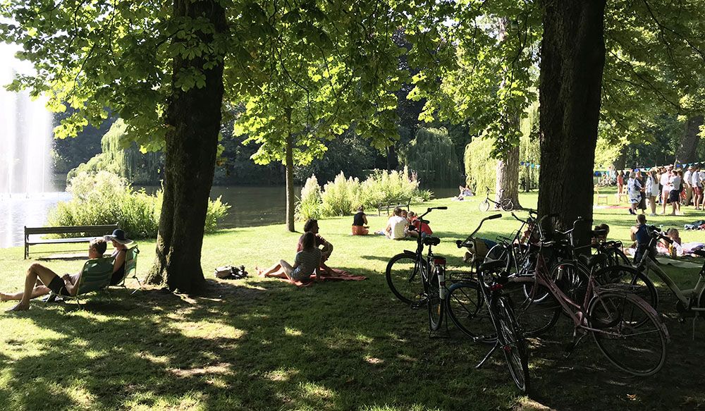 Relaxen in het Wilhelminapark