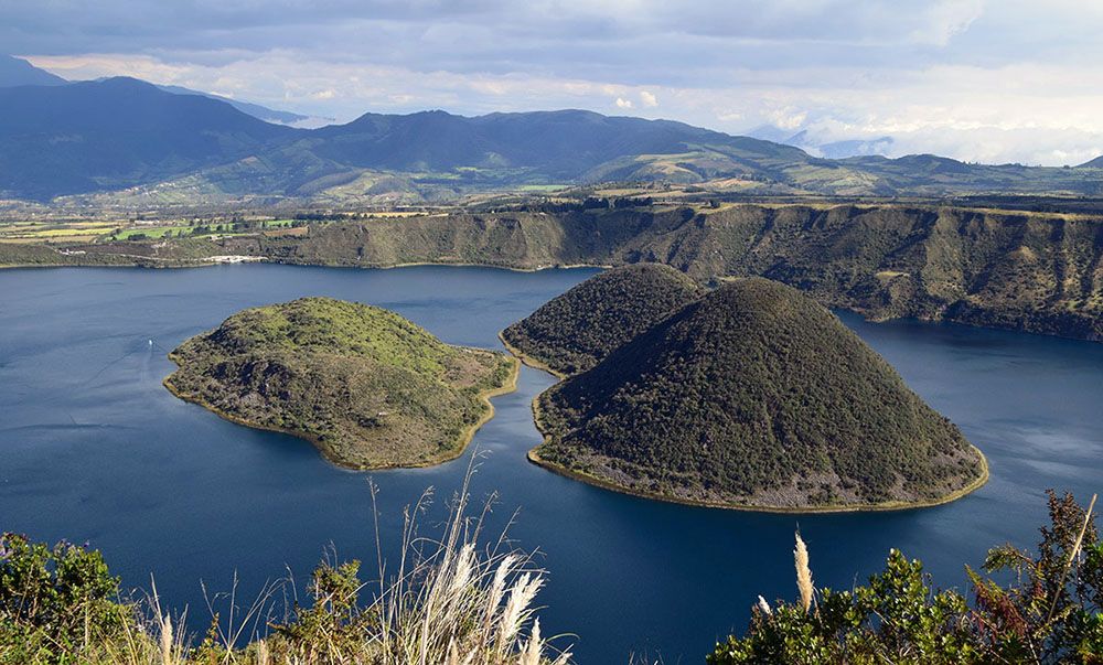 Laguna de Cuicocha in de buurt van Otavalo