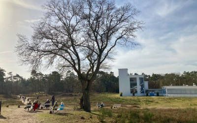 Wandeling bij Hilversum vanaf landgoed Zonnestraal over de heide