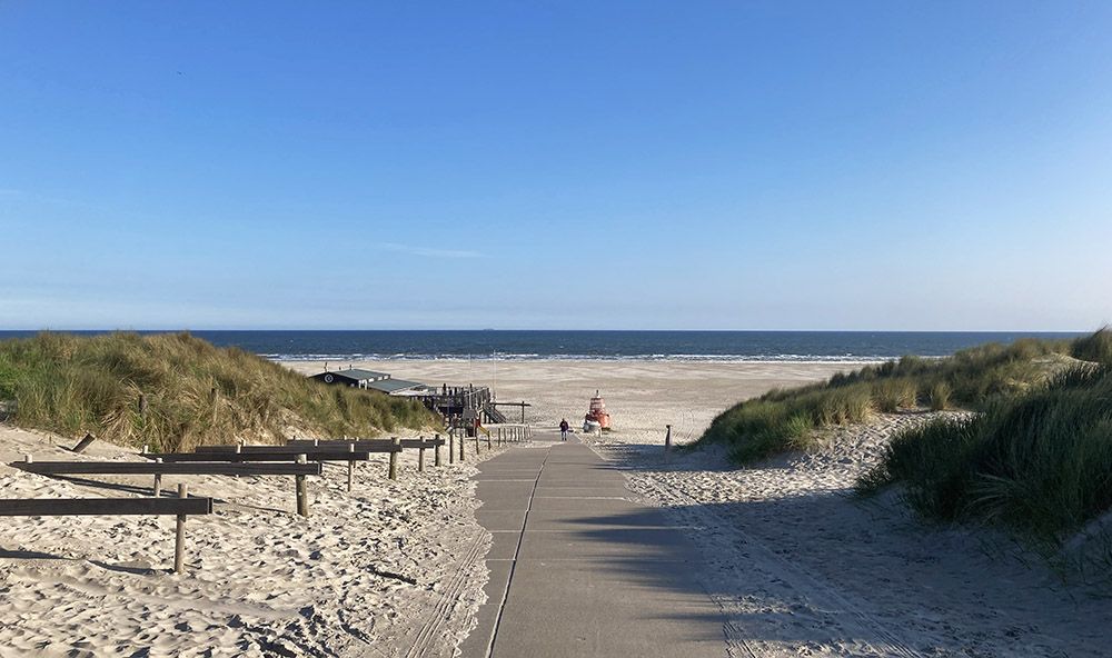 Strandopgang bij Midsland aan Zee