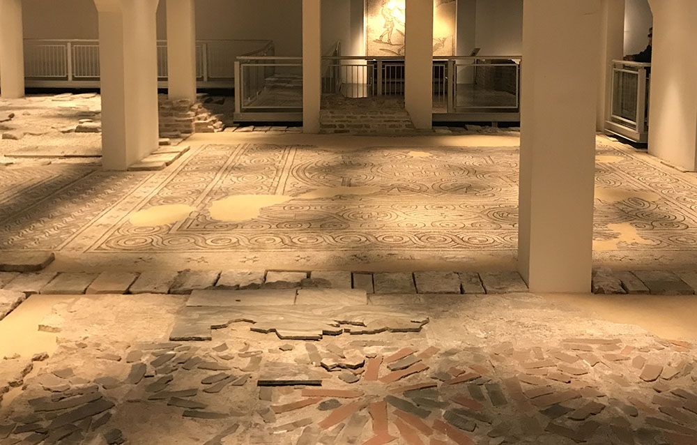 Domus dei Tappeti di Pietra