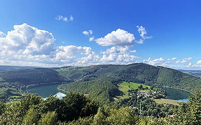 Leuke, korte wandeling bij de watervallen van Coo