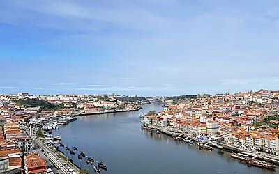 Fietsend door Porto, stad van de zes bruggen