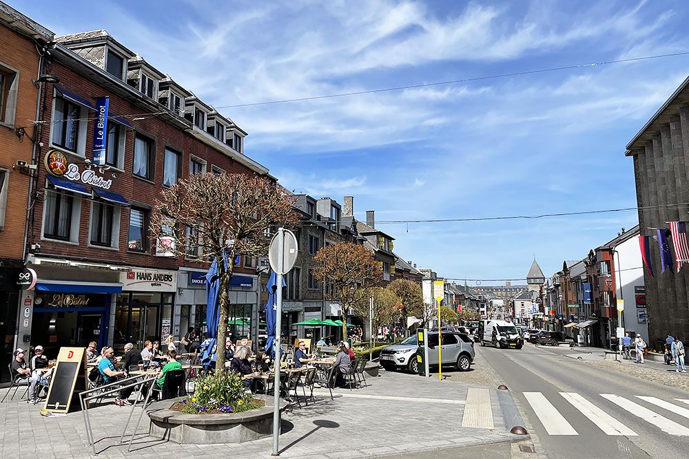 Terras in Bastenaken