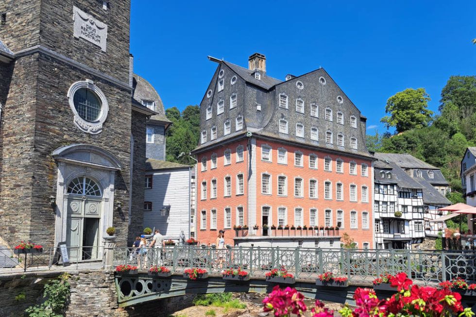 Het pittoreske Monschau in de Eifel - Grijsopreis.nl