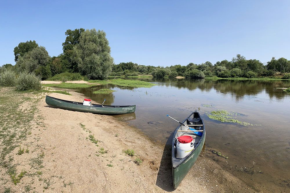 Kano's aan de oever van de Loire