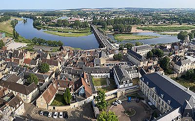 Nevers, de Bourgondische stad van de hertogen aan de Loire
