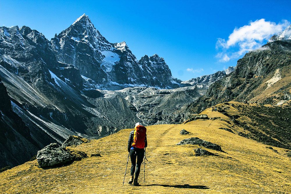 Wandelaar in de Himalaya