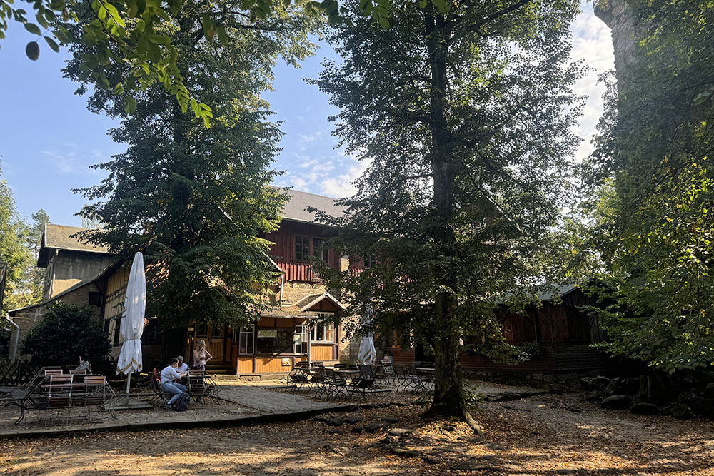 grijsopreis-duitsland-highlight-malerweg-etappe7-pfaffenstein-restaurant Restaurant bij de Pfaffenstein