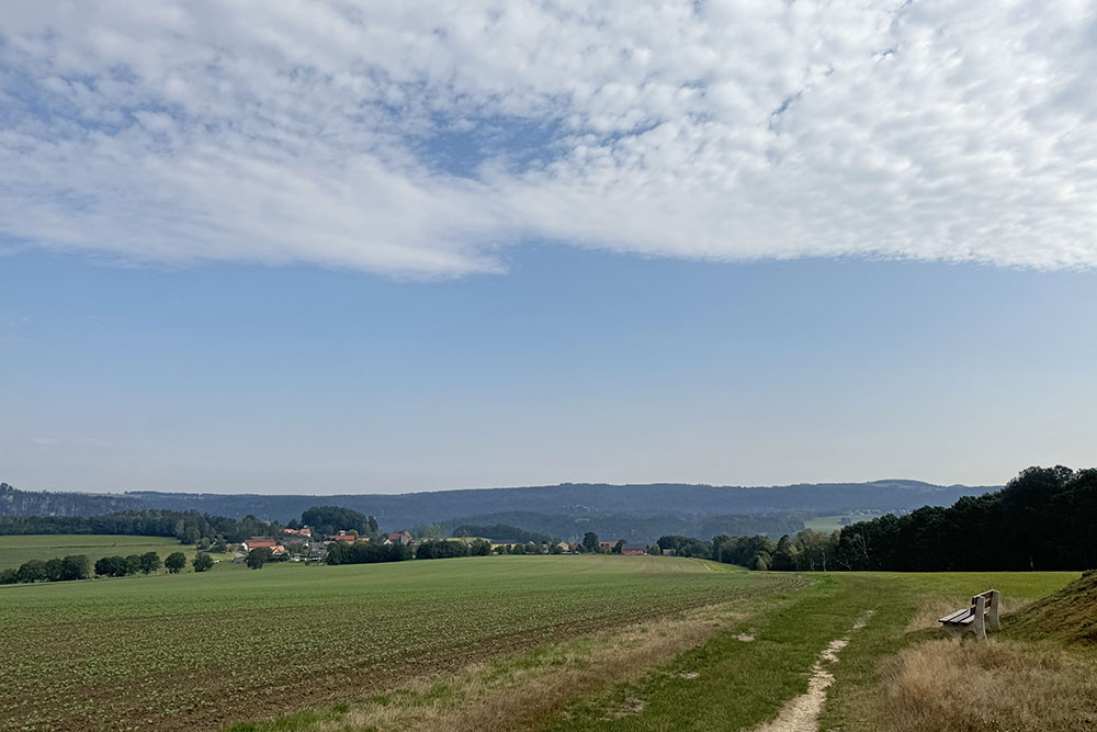 grijsopreis-duitsland-highlight-malerweg-etappe7-weilanden-mobiel Weilanden aan het einde van etappe 7 van de Malerweg