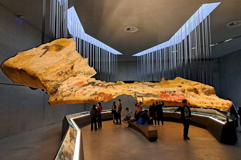 grijsopreis-frankrijk-lascaux-museum-mobiel
