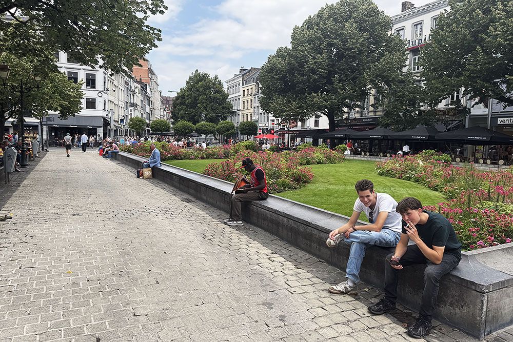 grijsopreis-belgie-highlight-luik-place-saint-lambert-mobiel Place Saint-Lambert