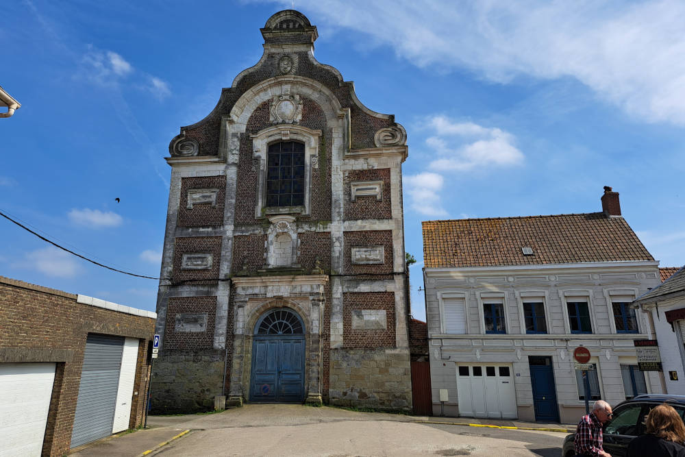 grijsopreis-frankrijk-cassel-gebouw-mobiel