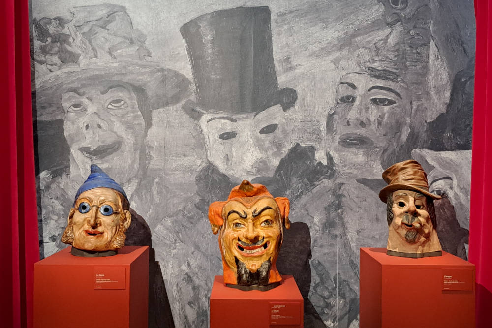 grijsopreis-frankrijk-cassel-museum-kunstwerk-mobiel