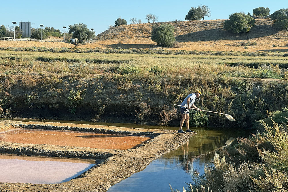 Jordi die een demonstratie geeft
