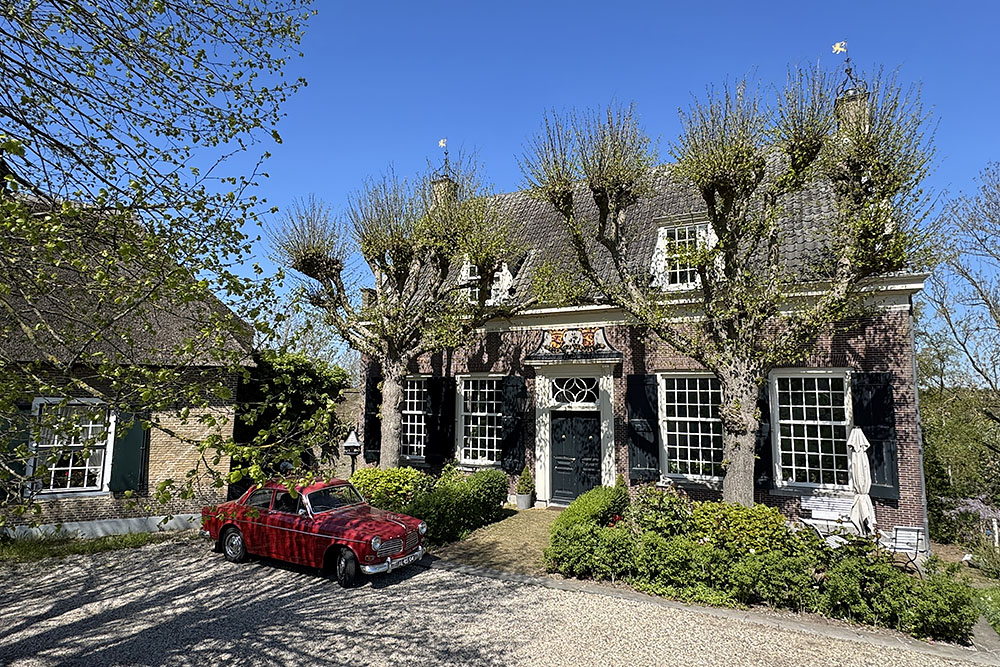 Dijkhuis met Volvo Amazone