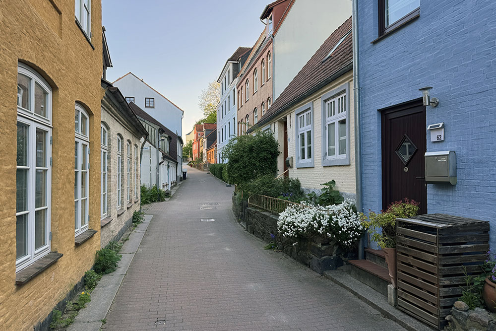 Willekeurige straat in het oosten van Flensburg