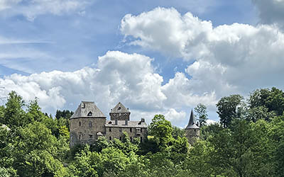 Kasteel Reinhardstein: mooiste wandeling van de Warchevallei